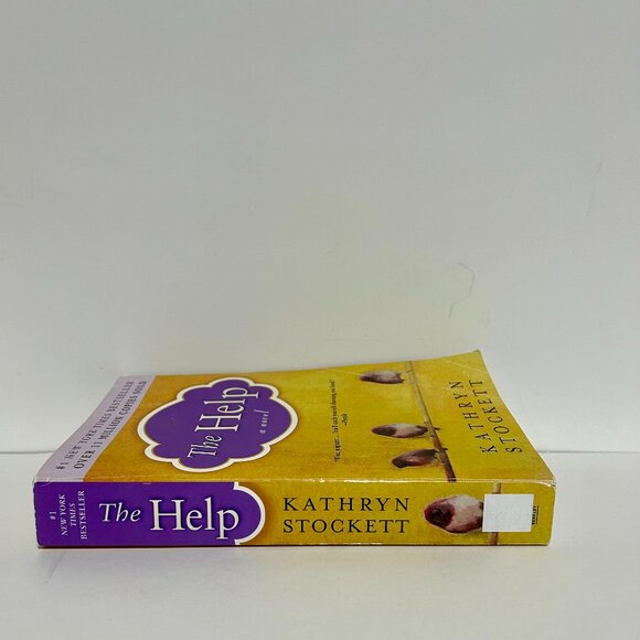 The Help by Kathryn Stockett Novel made to Movie Paperback Good Condition GC - Picture 2 of 9